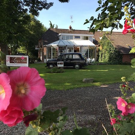Lucy'S Inn Eesergroen Dış mekan fotoğraf