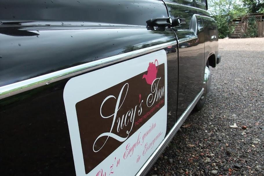 Lucy'S Inn Eesergroen Dış mekan fotoğraf