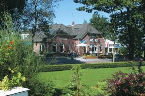 Lucy'S Inn Eesergroen Dış mekan fotoğraf